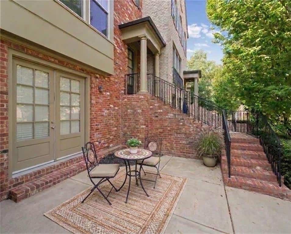 Listing photo 4