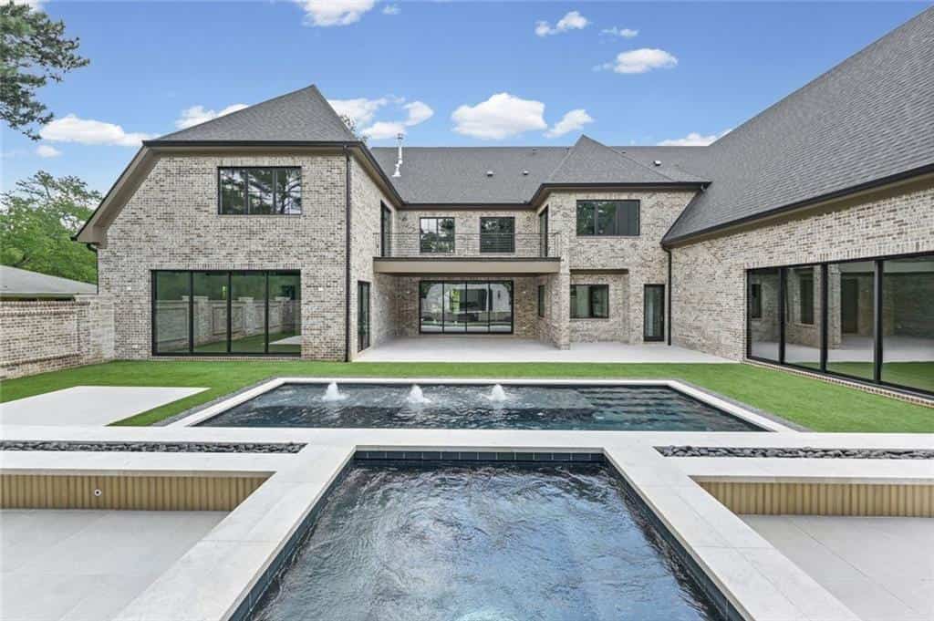 Listing photo 6