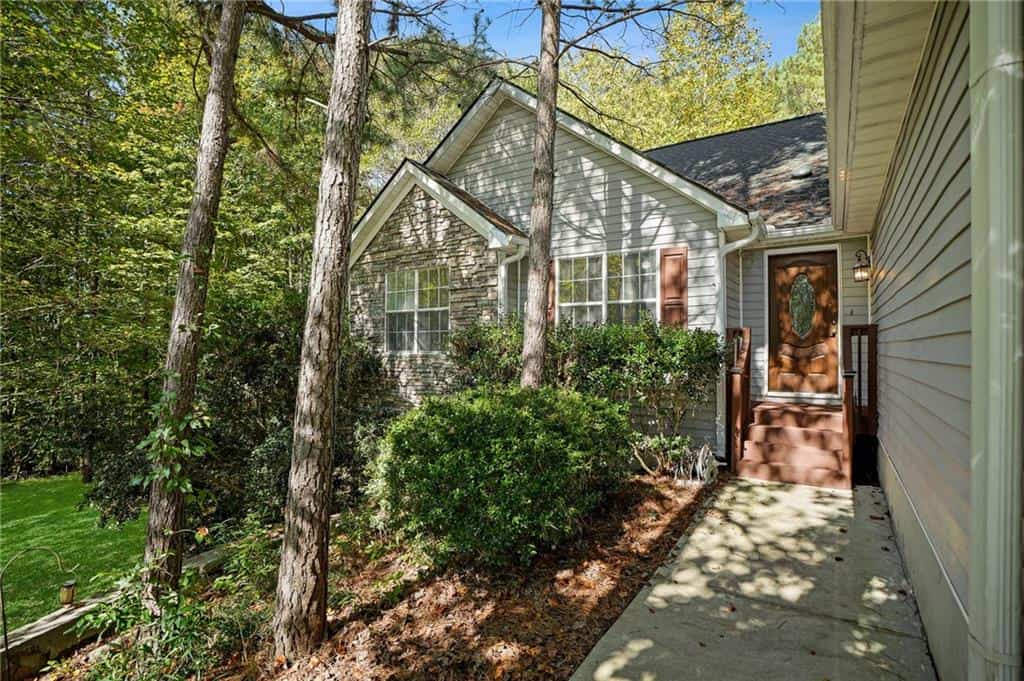 2072 Amberly Crossing Lane, Dacula, GA 30019