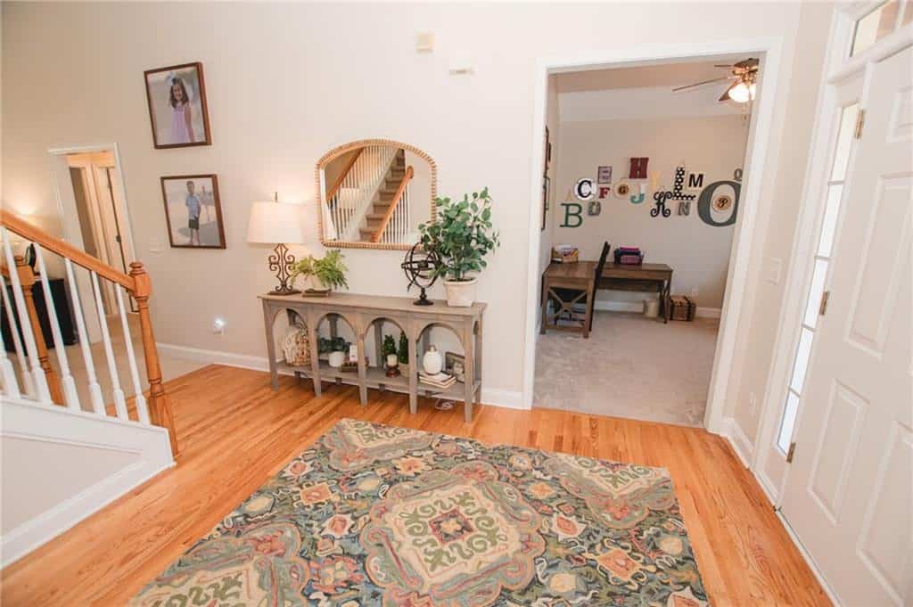 Listing photo 6