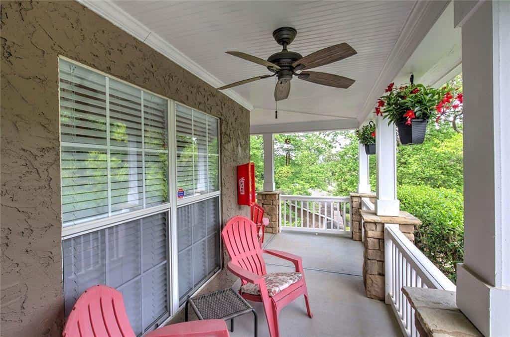 Listing photo 6