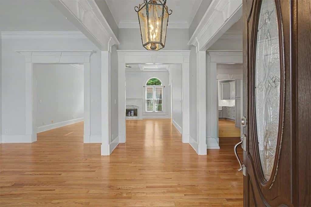 Listing photo 6