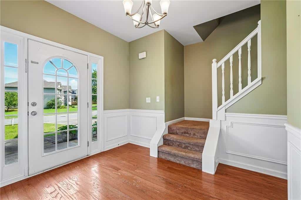 Listing photo 6