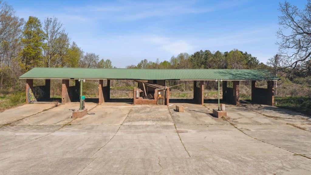Listing photo 6
