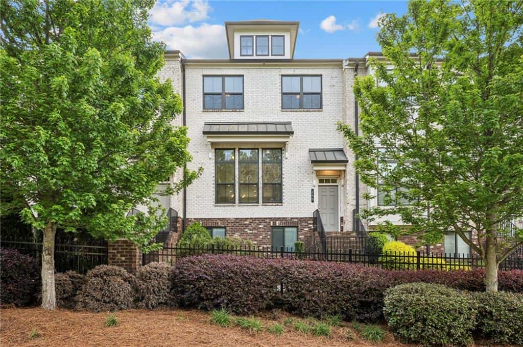 140 Fair View Circle, Roswell, GA 30076