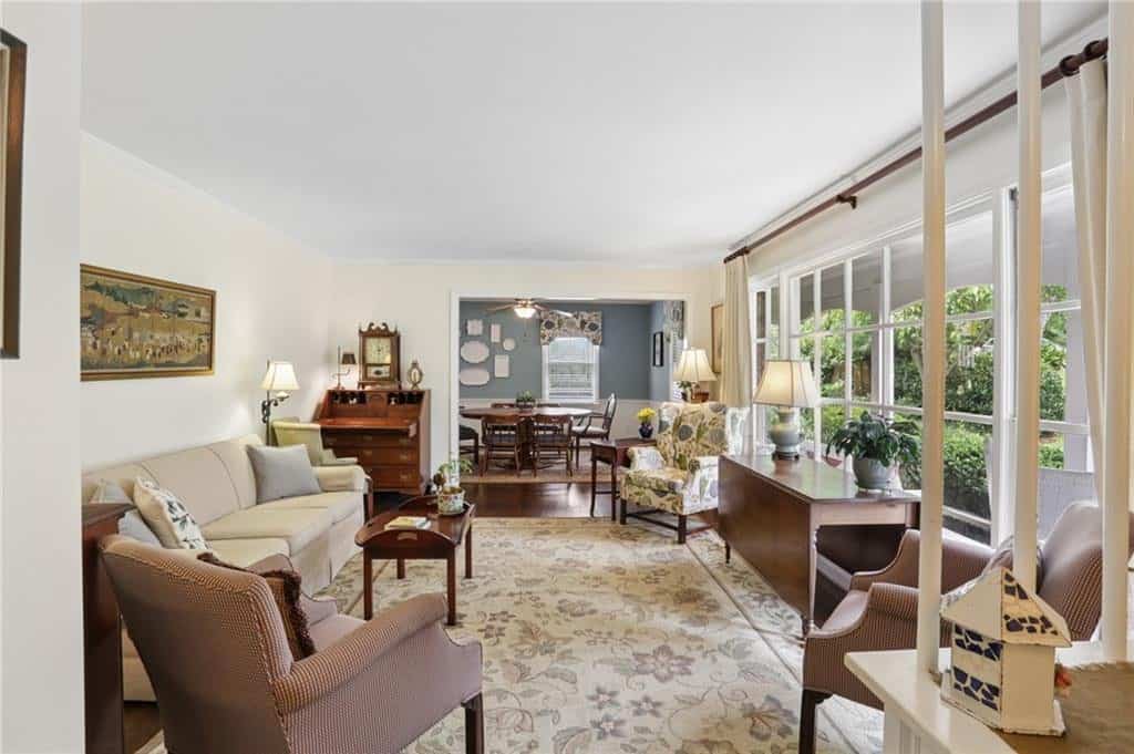Listing photo 4