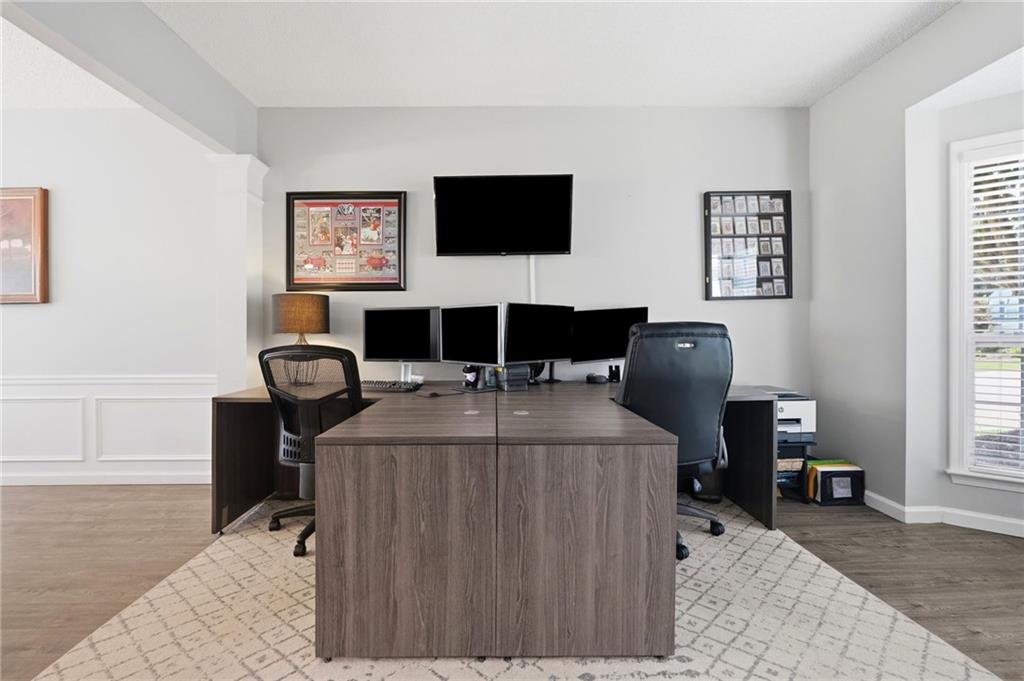 Listing photo 6