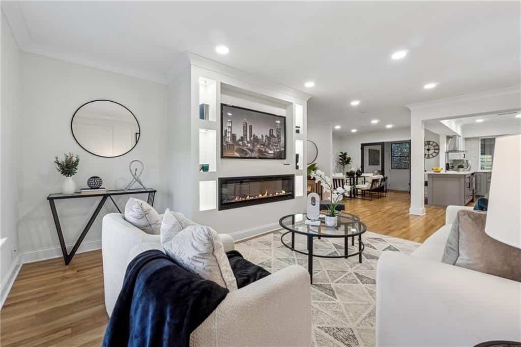 106 La Rue Place NW, Atlanta, GA 30327