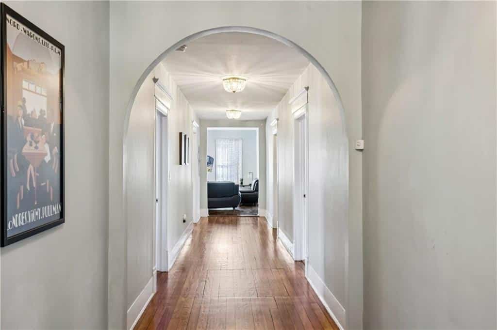 Listing photo 6