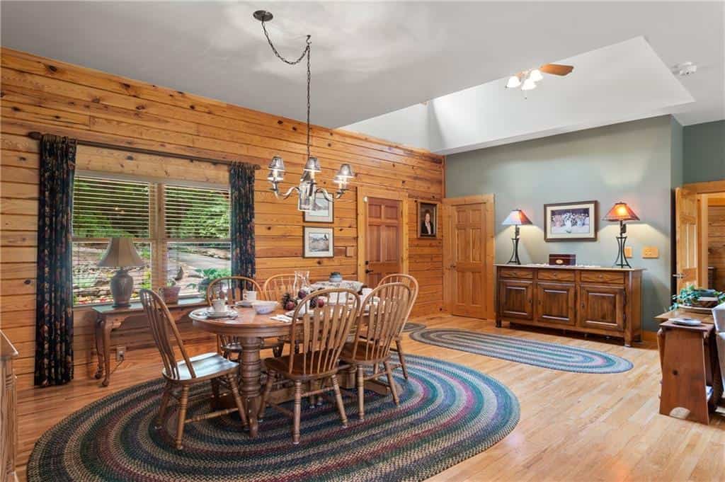 Listing photo 6