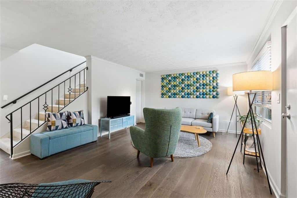 327 Lakemoore Drive B #B, Atlanta, GA 30342