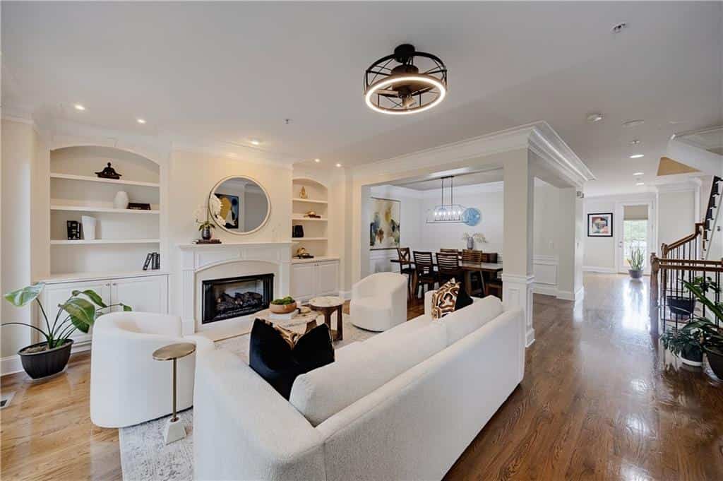 Listing photo 6