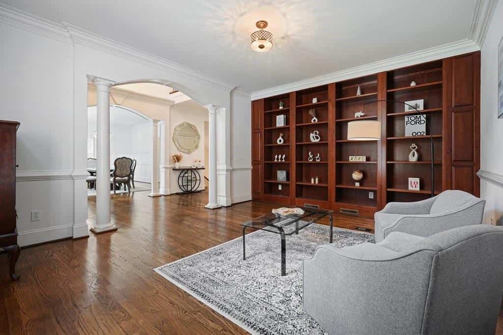 Listing photo 6