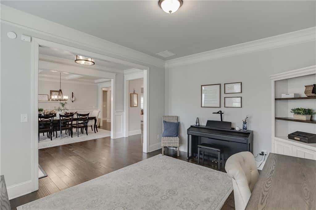 Listing photo 6