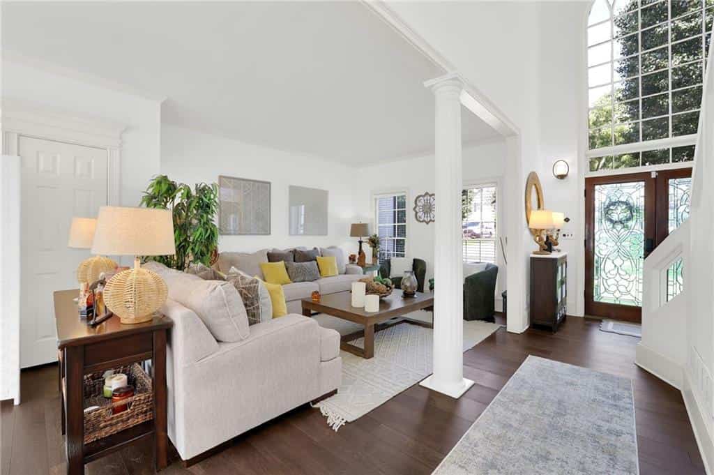 Listing photo 6