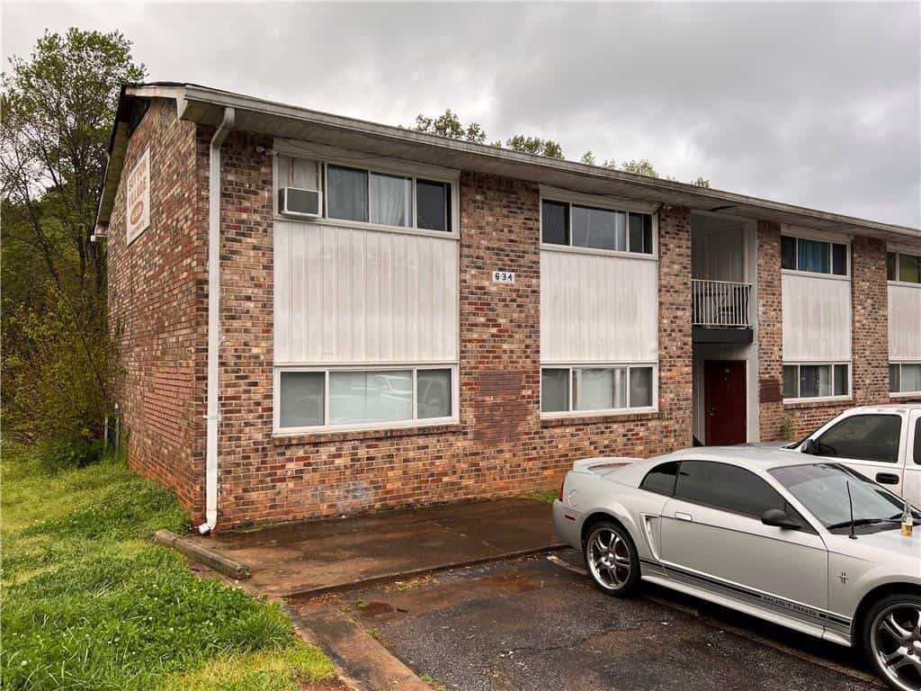 634 Jolly Avenue S, Clarkston, GA 30021