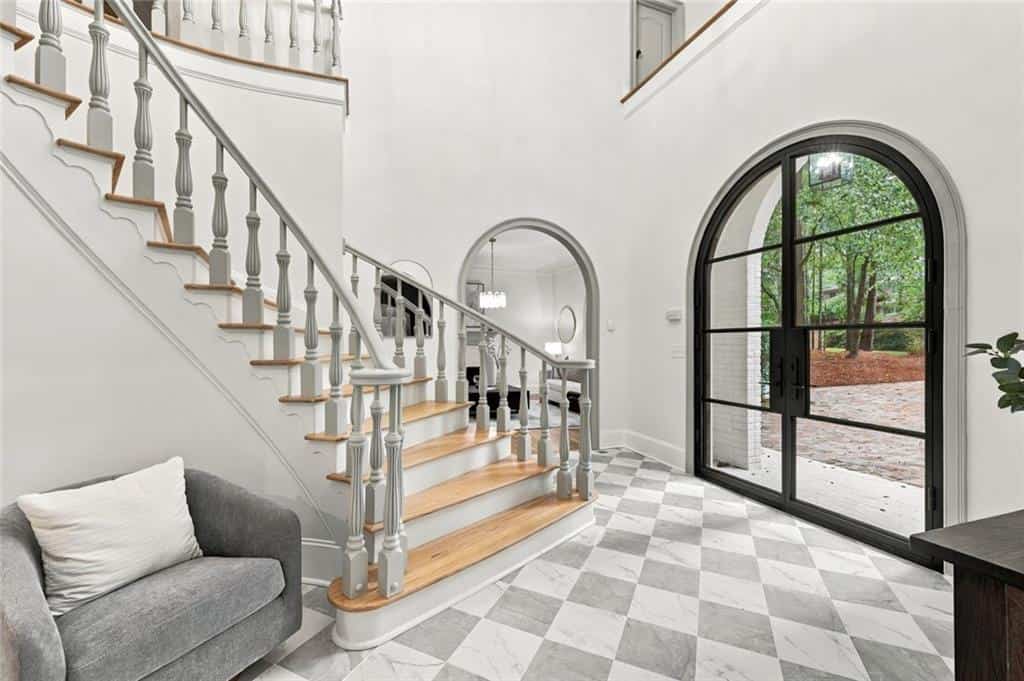 Listing photo 6
