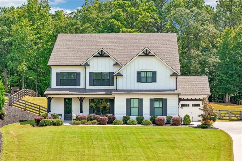 4060 Silverstone Drive, Braselton, GA 30517