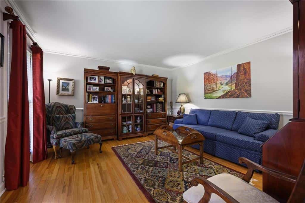 Listing photo 6