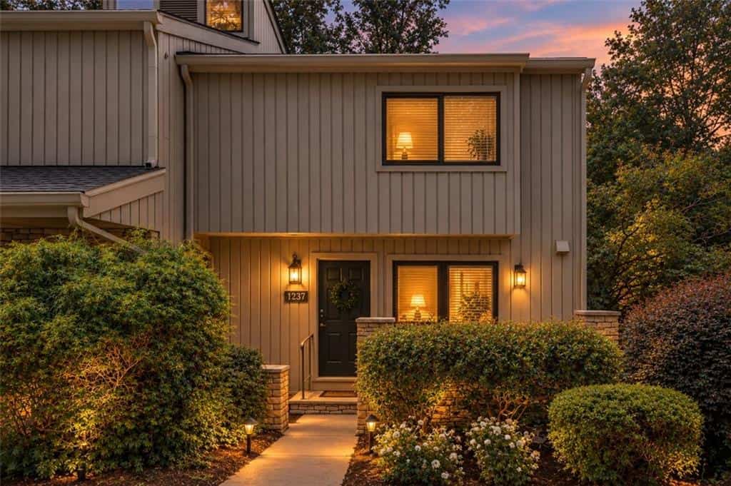 1237 Druid Knoll Dr NE, Brookhaven, GA 30319