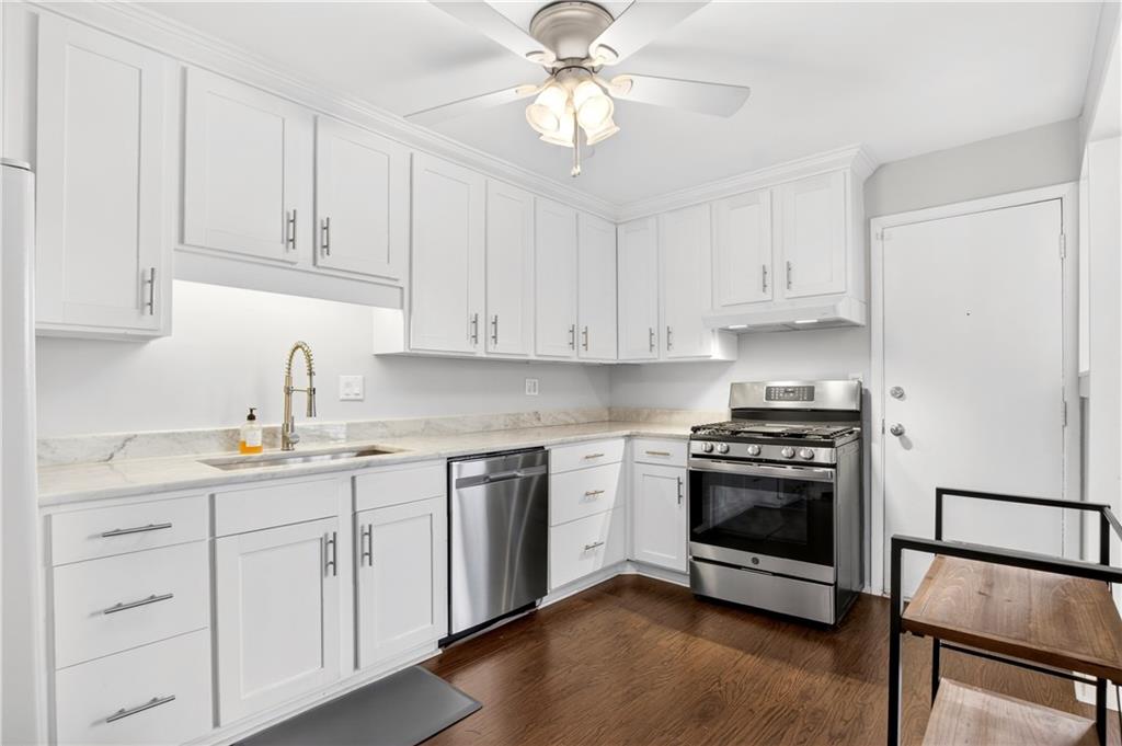 346 Carpenter Drive NE 48 #48, Atlanta, GA 30328