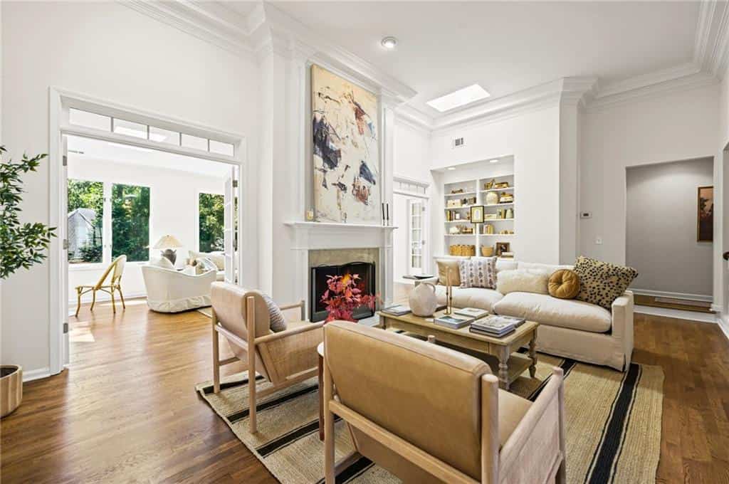 Listing photo 6