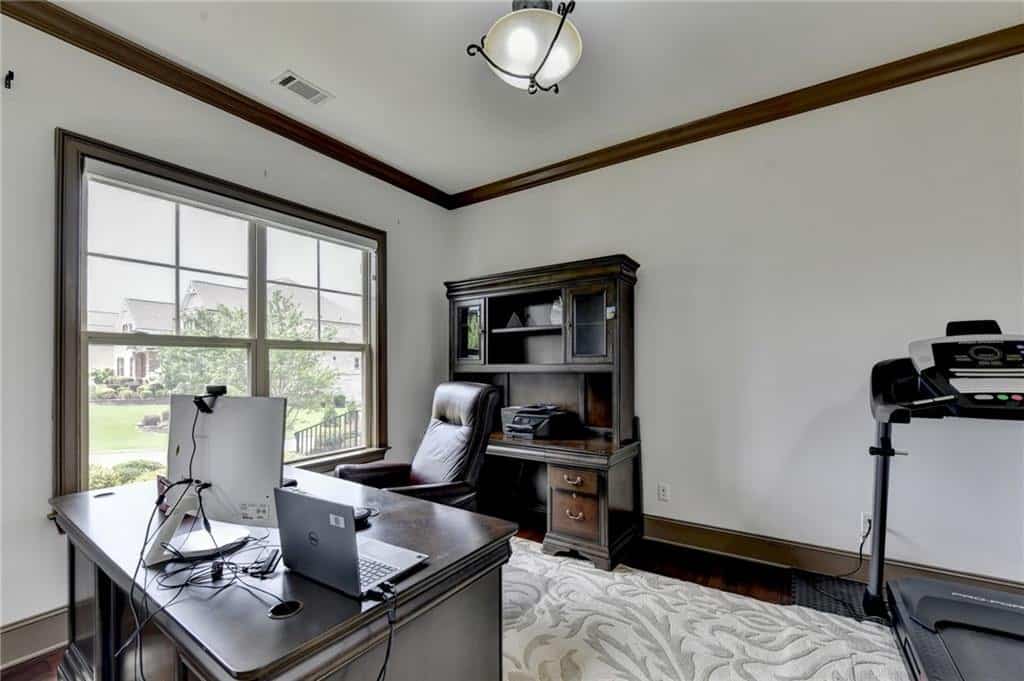 Listing photo 6