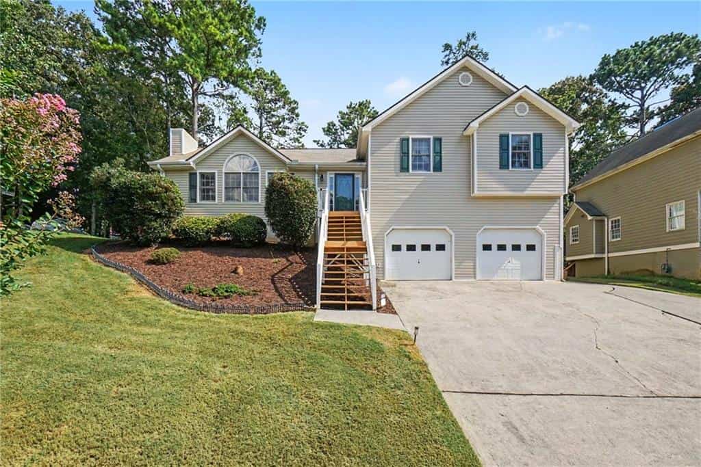 1030 Queensbury Run, Acworth, GA 30102