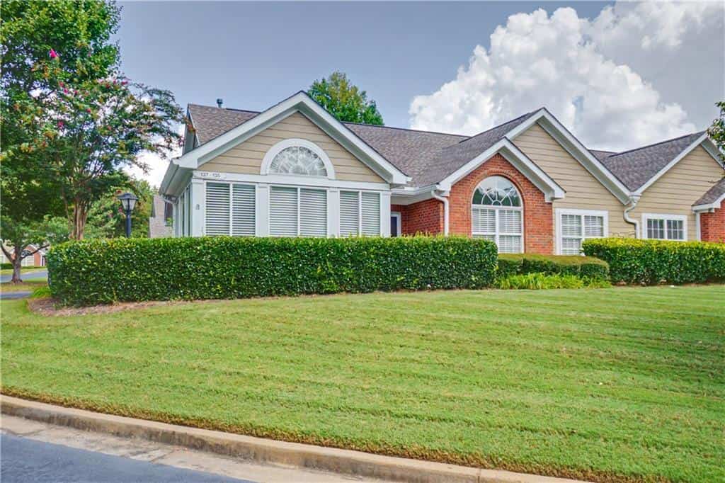 137 Vintage Club Circle, Marietta, GA 30066