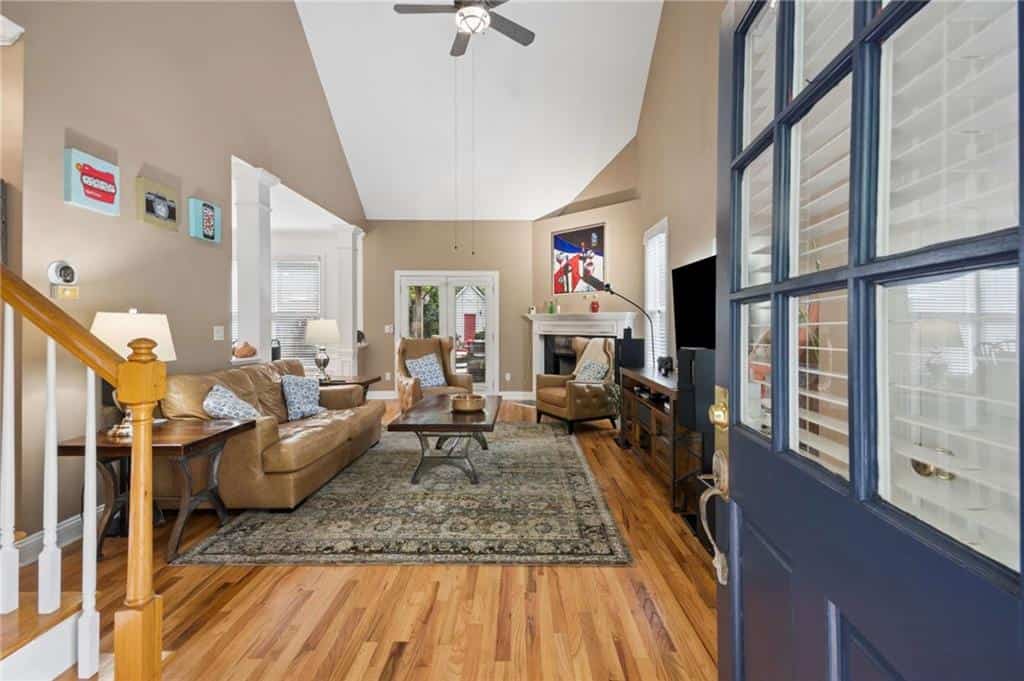 Listing photo 4
