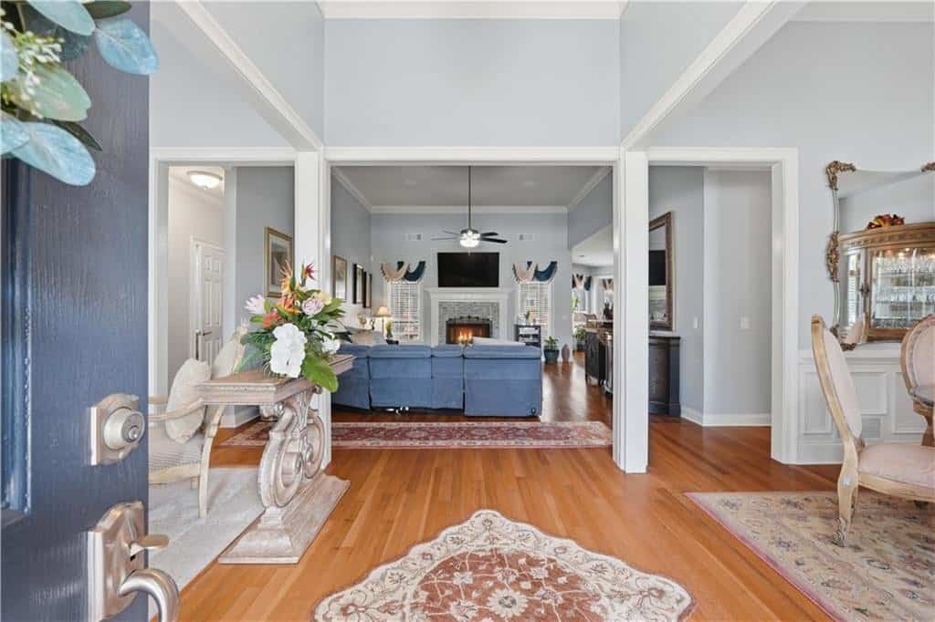 Listing photo 6