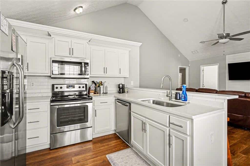 315 Shadowbrooke Circle, Loganville, GA 30052