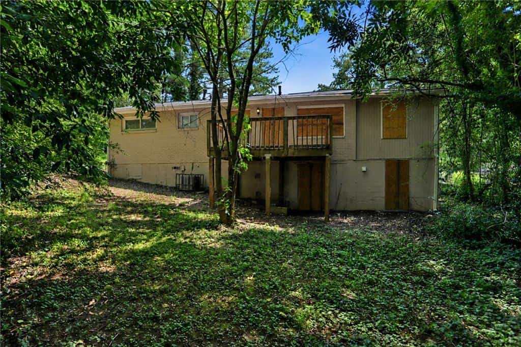 3490 Pinehill Drive, Decatur, GA 30032