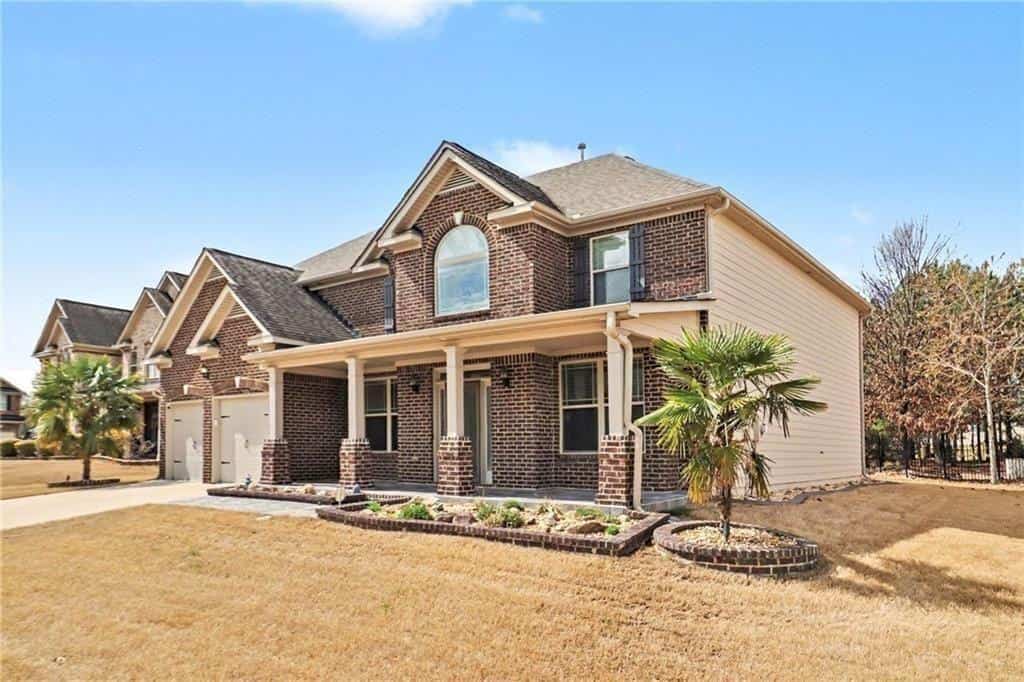 Listing photo 3