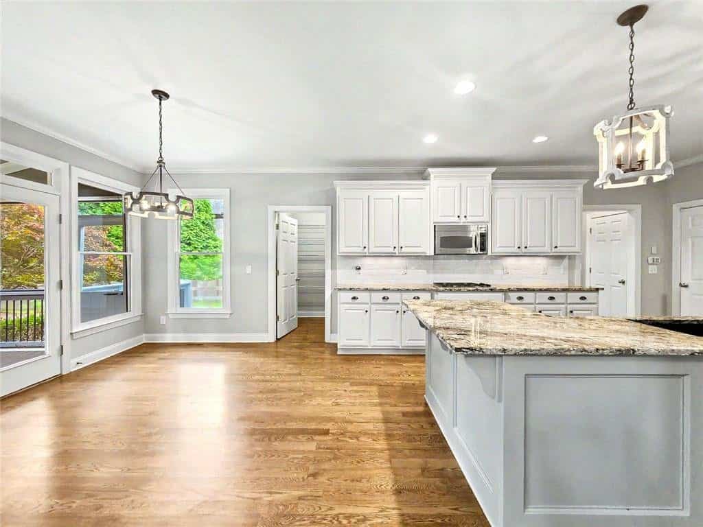 Listing photo 6