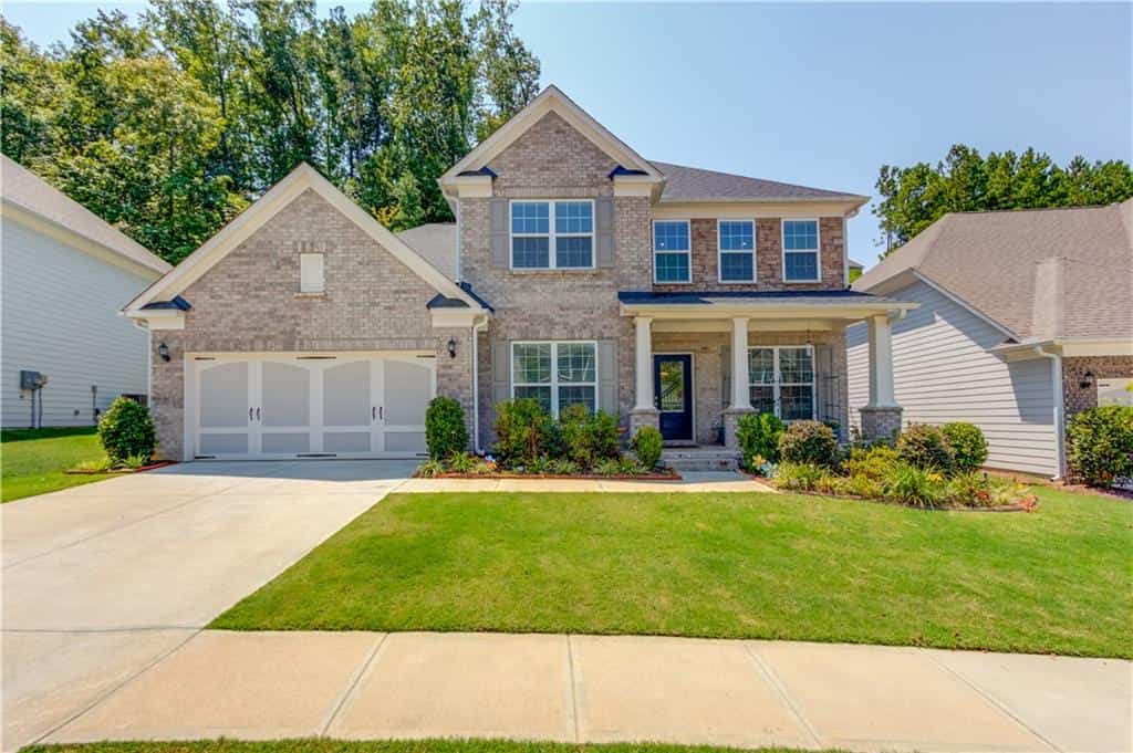 4819 Sierra Creek Drive, Hoschton, GA 30548