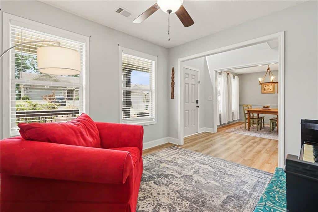 Listing photo 6