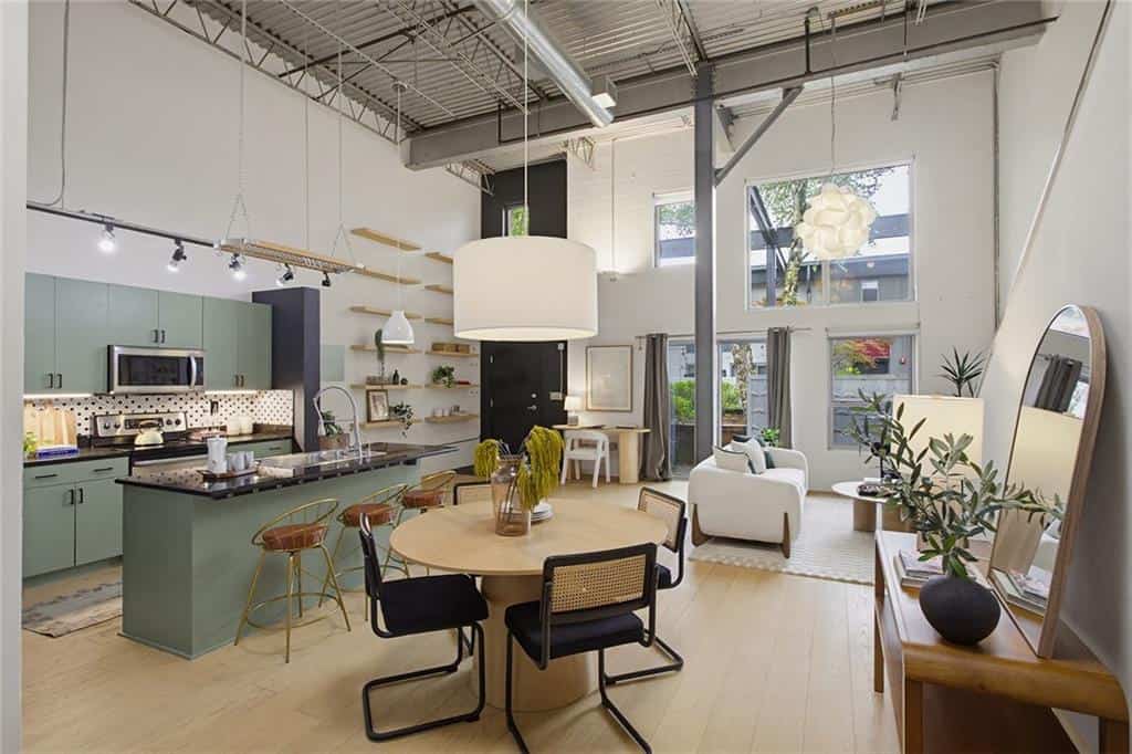 Listing photo 6