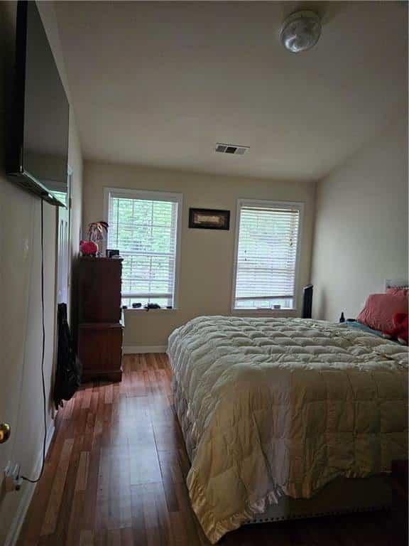 Listing photo 6
