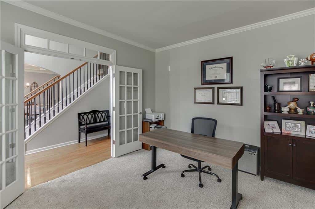 Listing photo 6