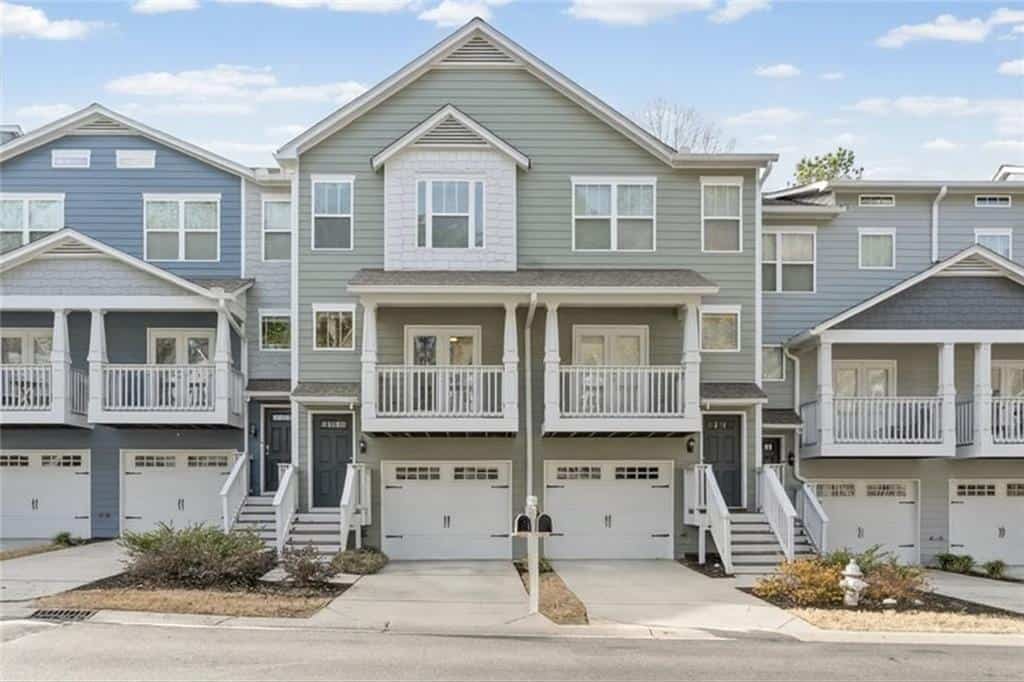 1057 Liberty Parkway NW, Atlanta, GA 30318