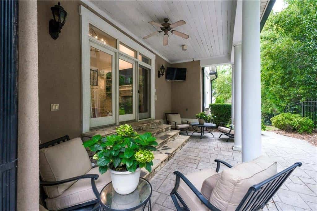 Listing photo 6