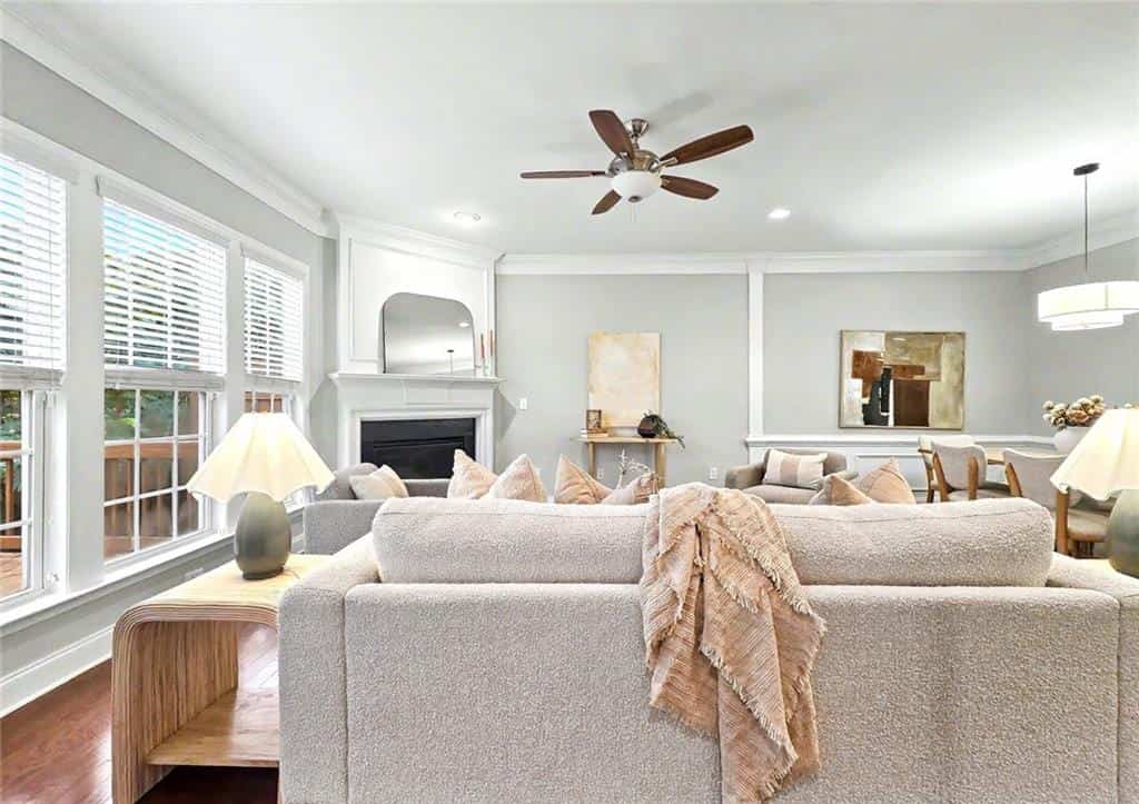 Listing photo 6