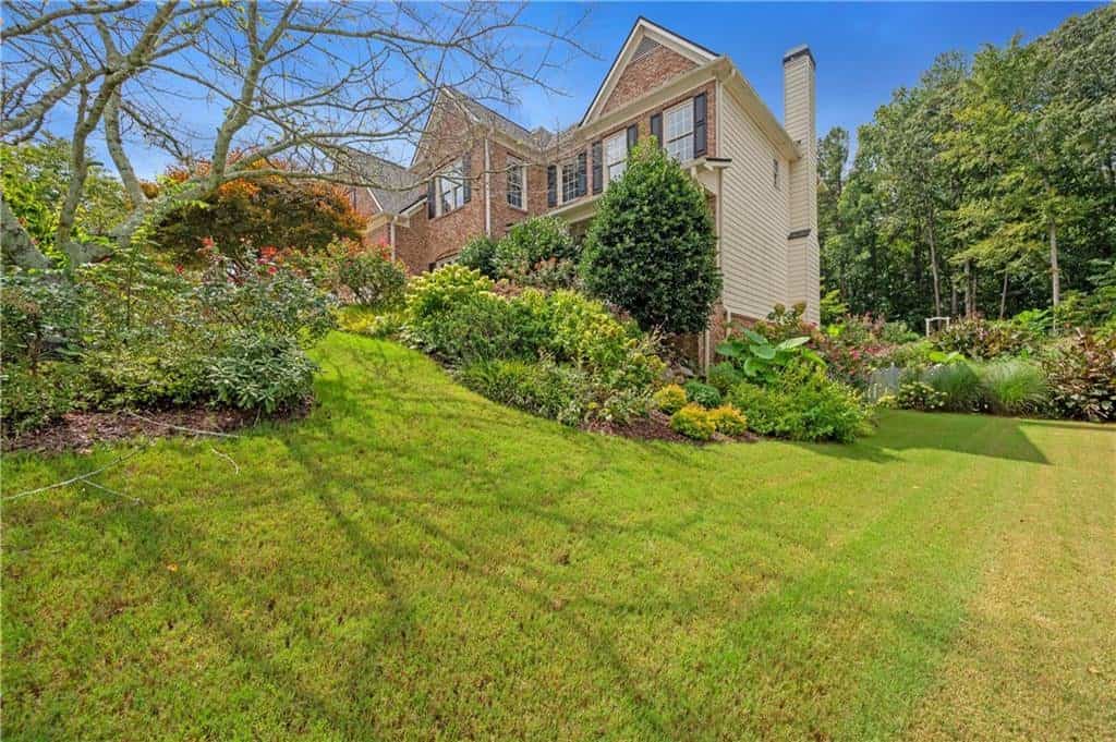 Listing photo 6
