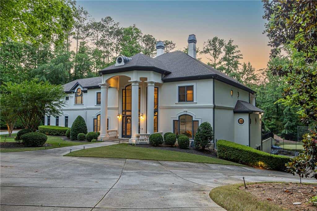 1 Cascade Pointe Drive SW, Atlanta, GA 30331