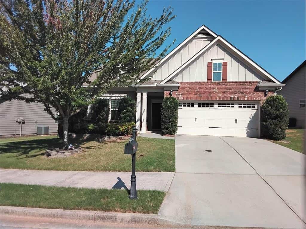 4520 Sweetwater Drive, Gainesville, GA 30504