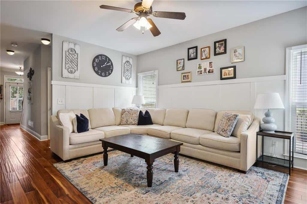 Listing photo 6