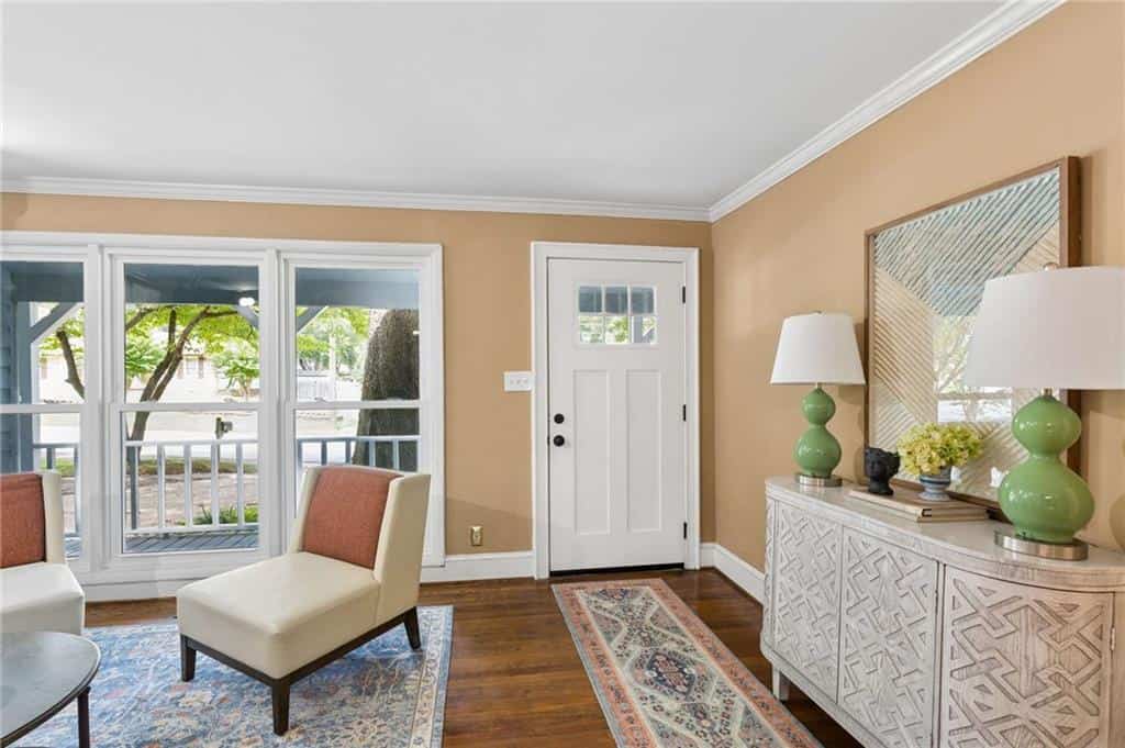 Listing photo 4