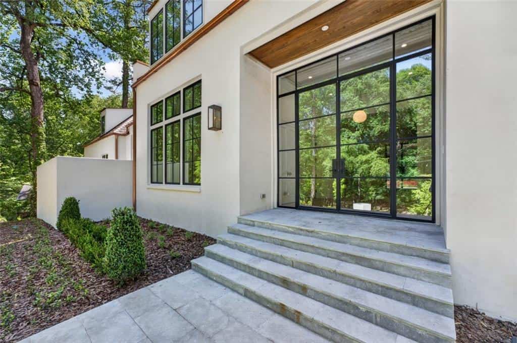 Listing photo 6