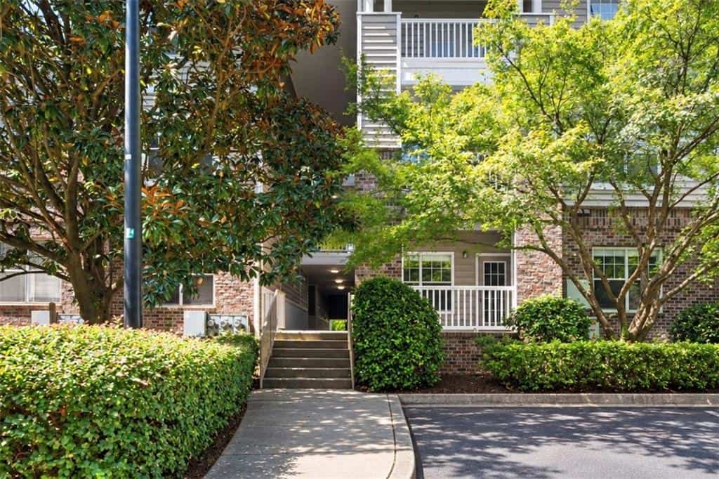 2700 Pine Tree Road NE 2104 #2104, Atlanta, GA 30324